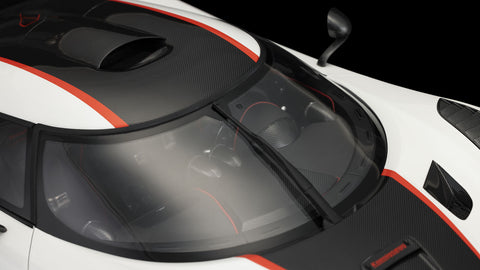 The Koenigsegg One:1 1:8 Scale Model (White)