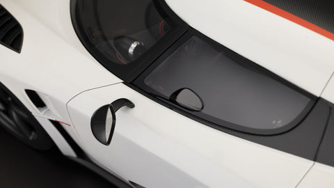 The Koenigsegg One:1 1:8 Scale Model (White)
