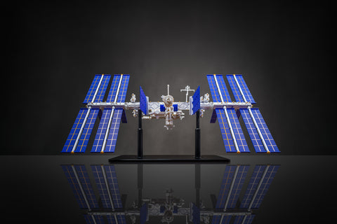 NASA International Space Station 1:130 Model